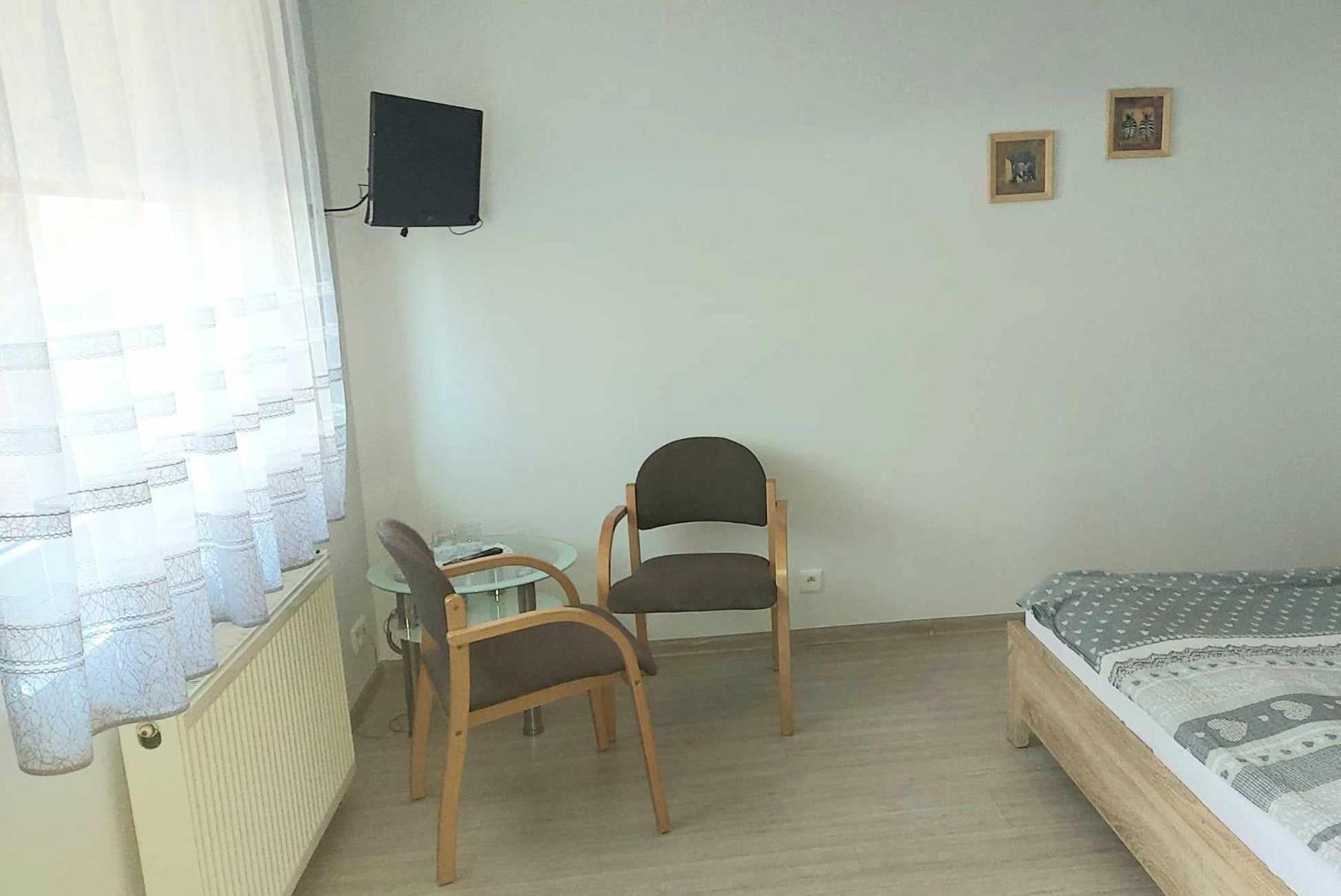 Nowe Marzy Inter-Bar-Motel מראה חיצוני תמונה