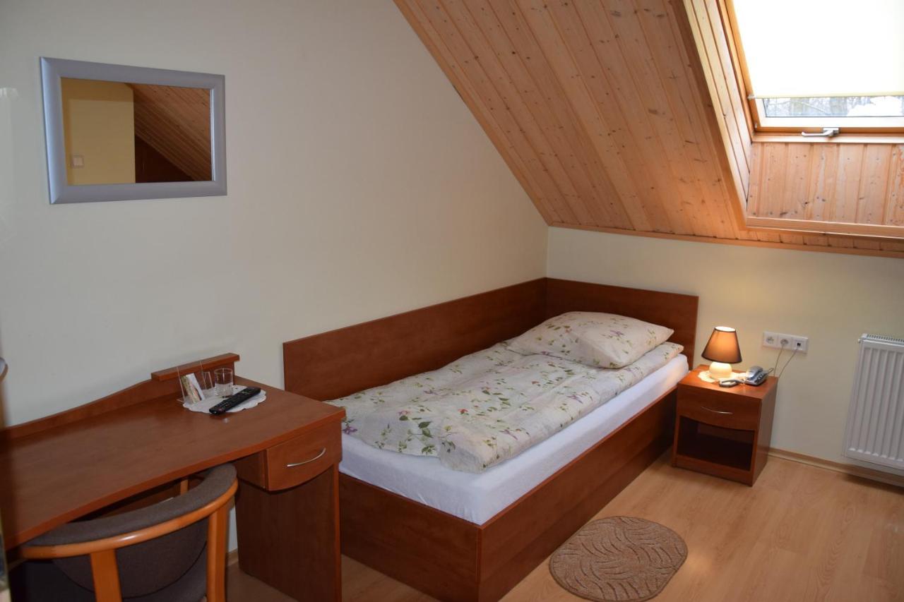 Nowe Marzy Inter-Bar-Motel מראה חיצוני תמונה